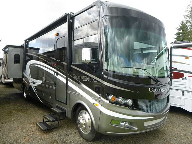2015 Forest River Georgetown XL Photo