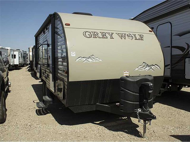 2015 Forest River Grey Wolf Photo