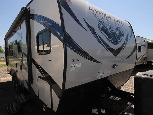 2015 Forest River Hyperlite Photo