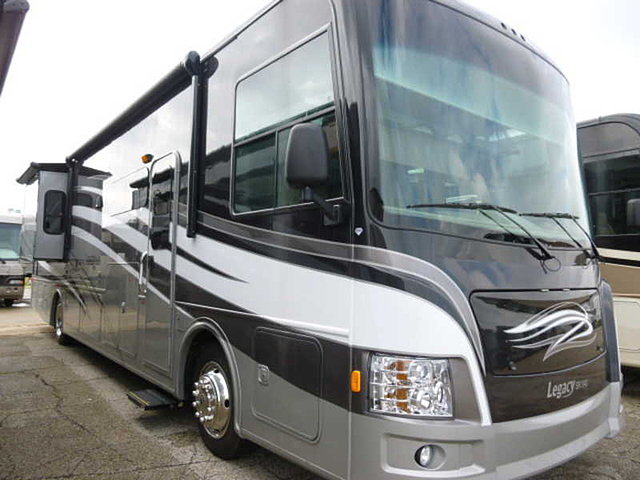 2015 Forest River Legacy SR 340 Photo