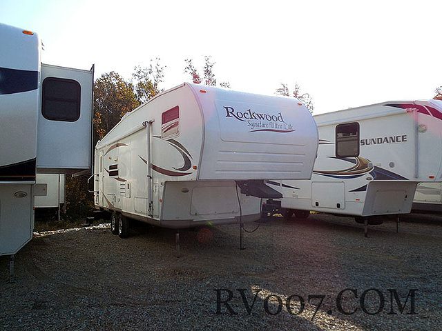 2006 Forest River Rockwood Photo