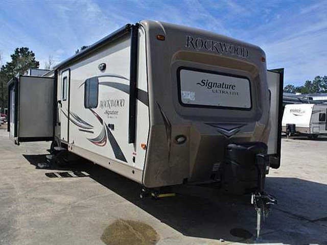 2015 Forest River Rockwood Photo