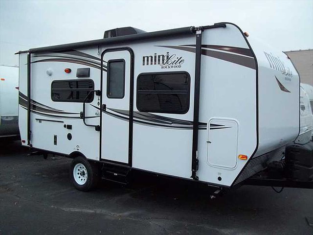 2015 Forest River Rockwood Mini Lite Photo