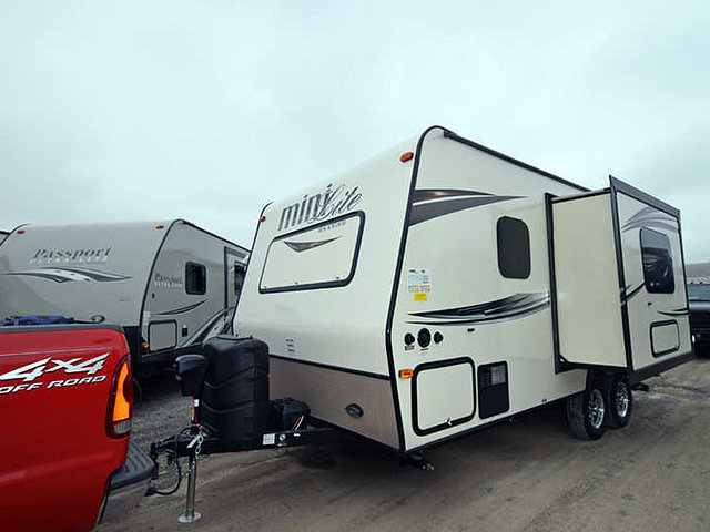 2015 Forest River Rockwood Mini Lite Photo