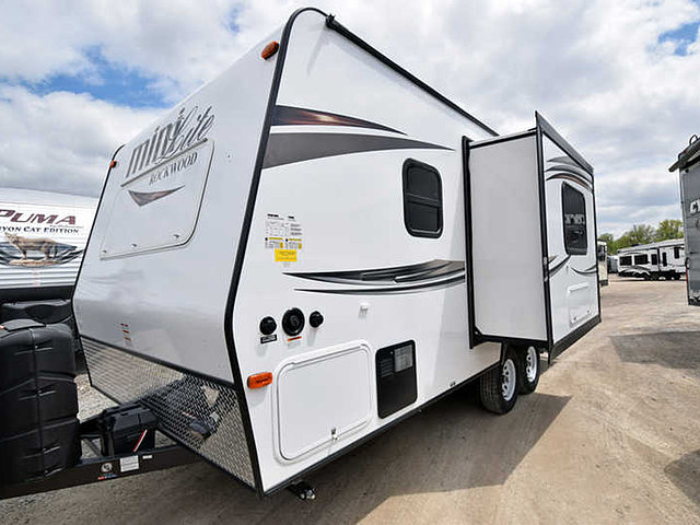 2015 Forest River Rockwood Mini Lite Photo