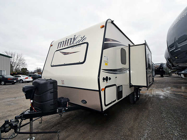 2015 Forest River Rockwood Mini Lite Photo