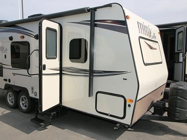 2015 Forest River Rockwood Mini Lite Photo