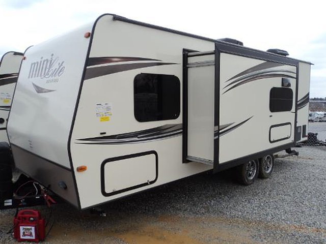 2015 Forest River Rockwood Mini Lite Photo