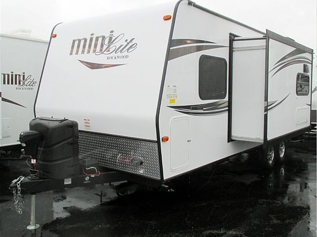 2015 Forest River Rockwood Mini Lite Photo