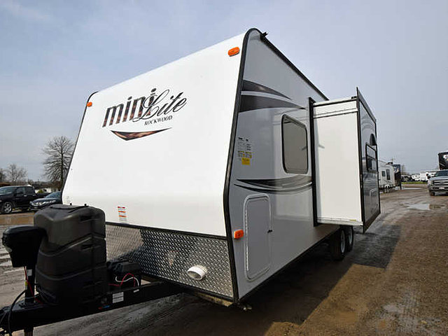 2015 Forest River Rockwood Mini Lite Photo