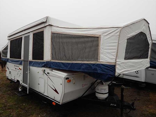 2007 Forest River Rockwood Premier Photo