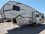 2016 Forest River Rockwood Signature Ultra Lite Photo #2