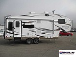 2015 Forest River Rockwood Signature Ultra Lite Photo #9