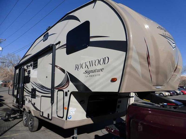 2016 Forest River Rockwood Signature Ultra Lite Photo