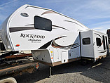 2015 Forest River Rockwood Signature Ultra Lite Photo #2