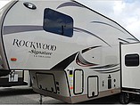 2015 Forest River Rockwood Signature Ultra Lite Photo #3