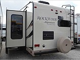 2015 Forest River Rockwood Signature Ultra Lite Photo #5