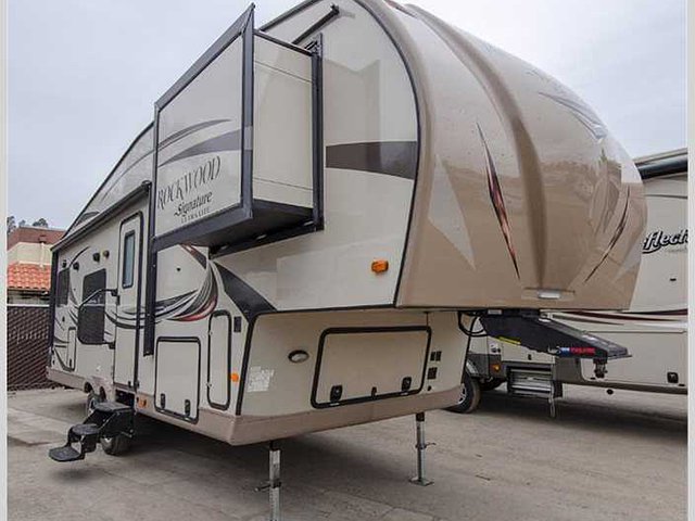 15 Forest River Rockwood Signature Ultra Lite