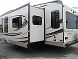 2015 Forest River Rockwood Signature Ultra Lite Photo #2