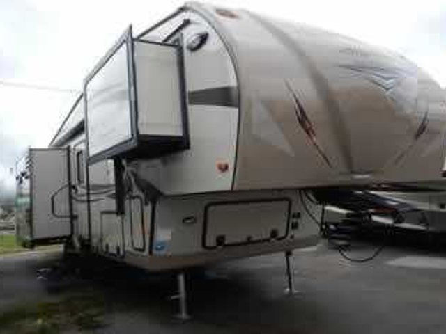 15 Forest River Rockwood Signature Ultra Lite