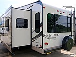 2016 Forest River Rockwood Signature Ultra Lite Photo #21