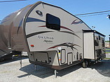 2015 Forest River Rockwood Signature Ultra Lite Photo #2