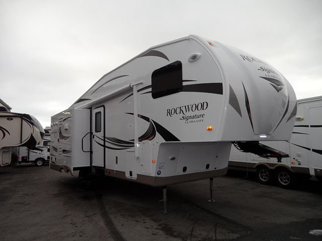 2016 Forest River Rockwood Signature Ultra Lite Photo