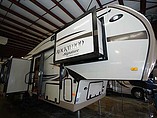 2015 Forest River Rockwood Signature Ultra Lite Photo #10