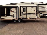 2016 Forest River Rockwood Signature Ultra Lite Photo #3