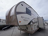 2016 Forest River Rockwood Signature Ultra Lite Photo #3
