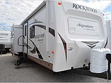 2015 Forest River Rockwood Signature Ultra Lite Photo #3
