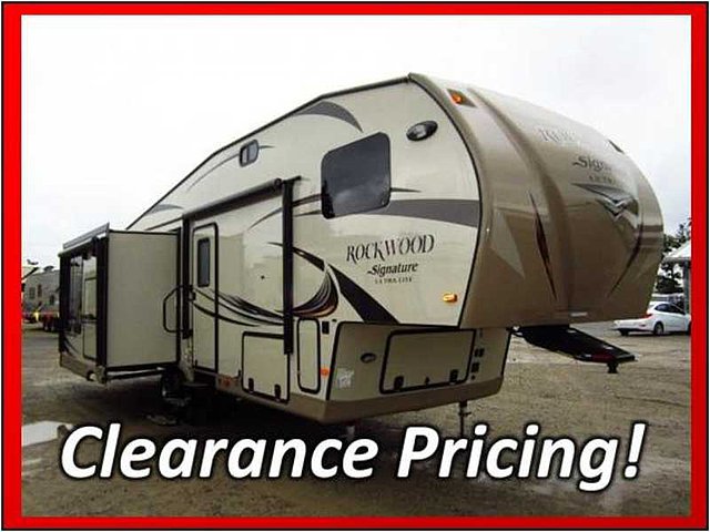 2015 Forest River Rockwood Signature Ultra Lite Photo