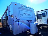 2015 Forest River Rockwood Signature Ultra Lite Photo #4