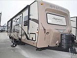 2015 Forest River Rockwood Signature Ultra Lite Photo #3