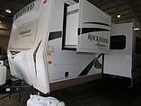 2016 Forest River Rockwood Signature Ultra Lite Photo #29