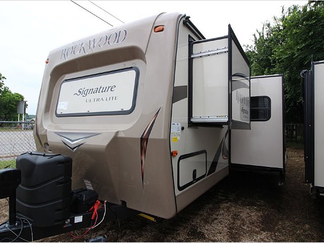 2016 Forest River Rockwood Signature Ultra Lite Photo