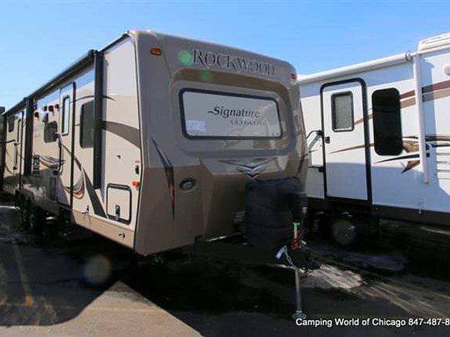 2015 Forest River Rockwood Signature Ultra Lite Photo
