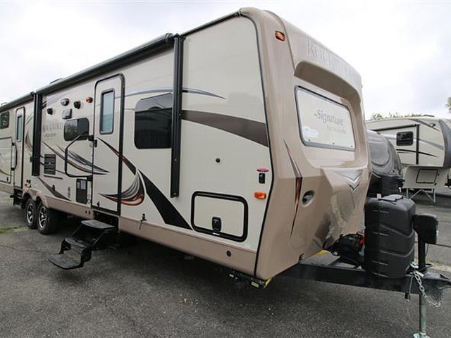 16 Forest River Rockwood Signature Ultra Lite