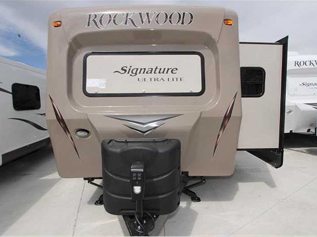 2016 Forest River Rockwood Signature Ultra Lite Photo