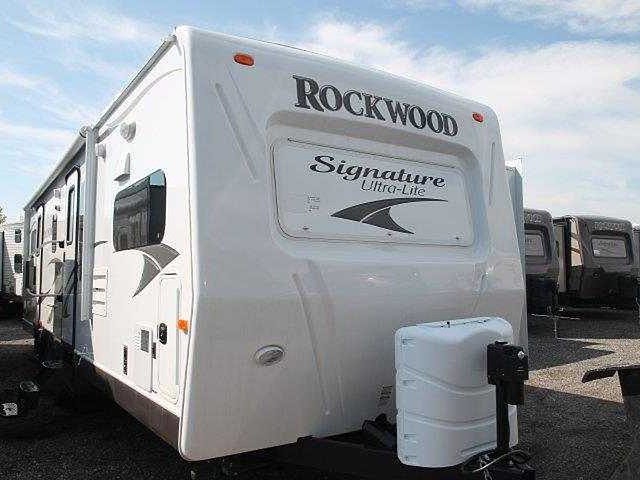 2014 Forest River Rockwood Signature Ultra Lite Photo