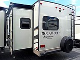 2016 Forest River Rockwood Signature Ultra Lite Photo #3