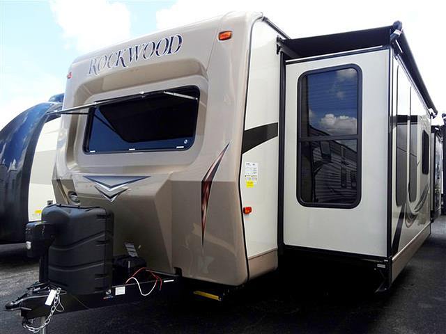 16 Forest River Rockwood Signature Ultra Lite