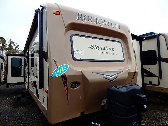 2015 Forest River Rockwood Signature Ultra Lite Photo
