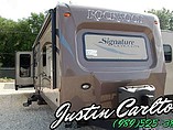 2015 Forest River Rockwood Signature Ultra Lite Photo #3