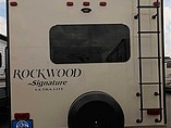 2016 Forest River Rockwood Signature Ultra Lite Photo #7