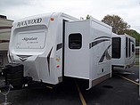 2016 Forest River Rockwood Signature Ultra Lite Photo #2