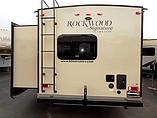 2016 Forest River Rockwood Signature Ultra Lite Photo #6