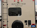 2016 Forest River Rockwood Signature Ultra Lite Photo #9