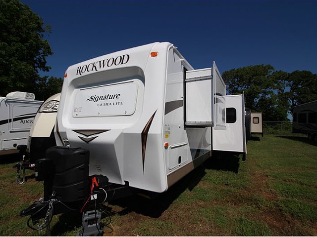 2016 Forest River Rockwood Signature Ultra Lite Photo