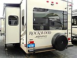 2015 Forest River Rockwood Signature Ultra Lite Photo #4